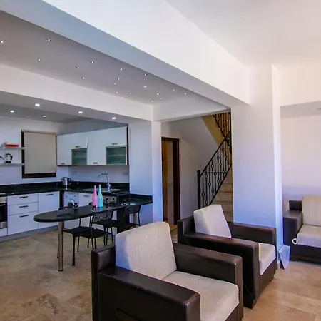 ヴィラ Kiziltas 4 Bedroom With Pool