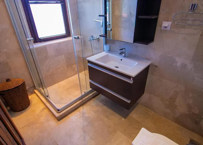 Kiziltas 4 Bedroom With Pool